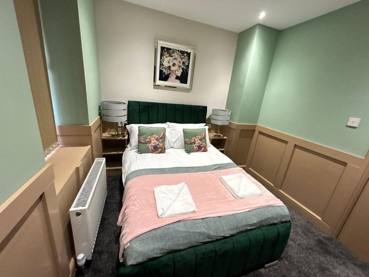 Strawberry Fields Suite By Sasco Apartments ブラックプール エクステリア 写真
