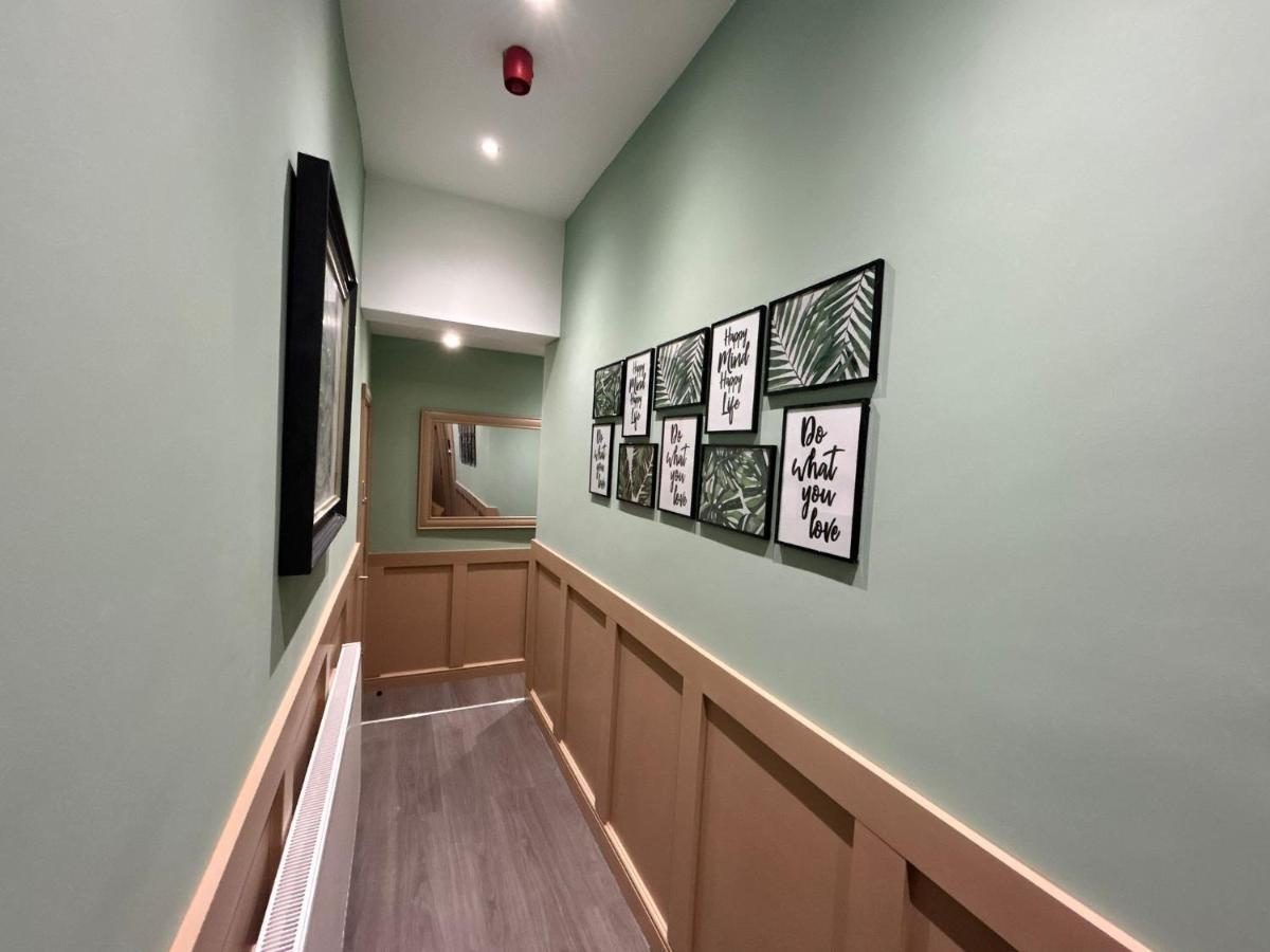 Strawberry Fields Suite By Sasco Apartments ブラックプール エクステリア 写真