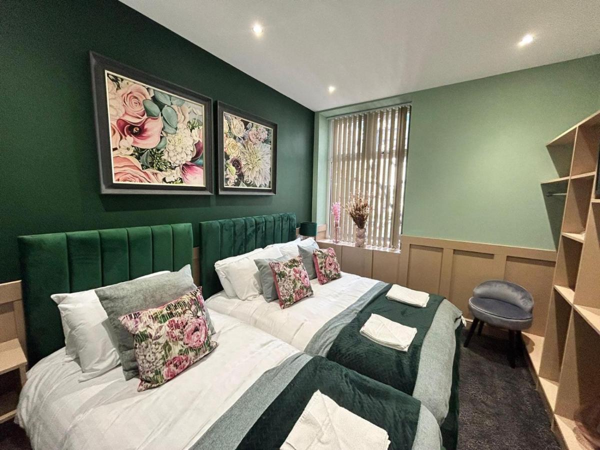 Strawberry Fields Suite By Sasco Apartments ブラックプール エクステリア 写真