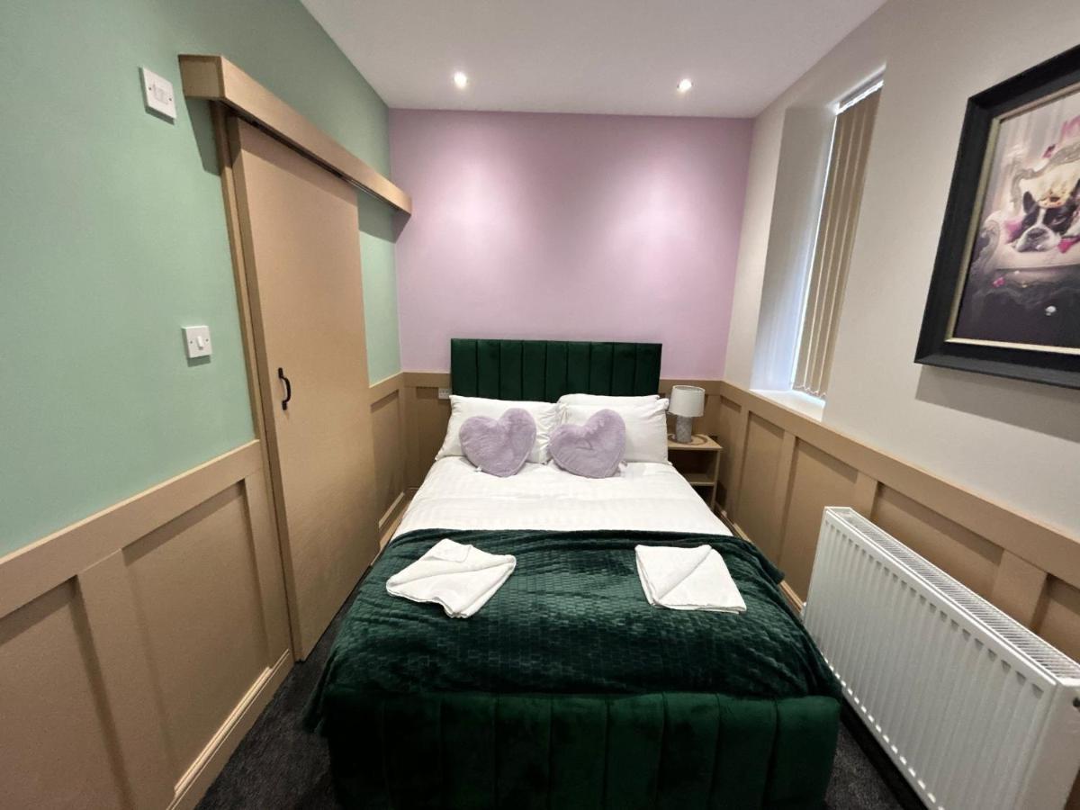 Strawberry Fields Suite By Sasco Apartments ブラックプール エクステリア 写真